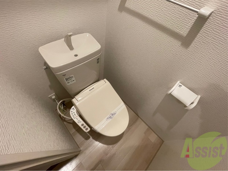 トイレ　トイレです。ウォシュレット付を探している方、おすすめです。