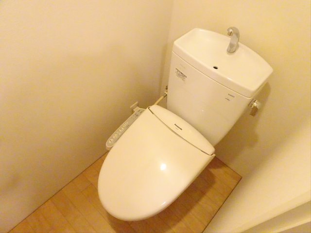 トイレ　トイレもきれいです