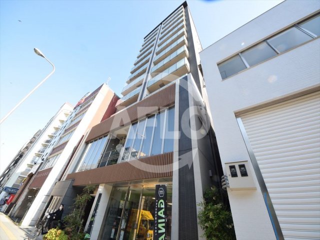 建物外観　ラルジュルーセントオーデン難波　外観