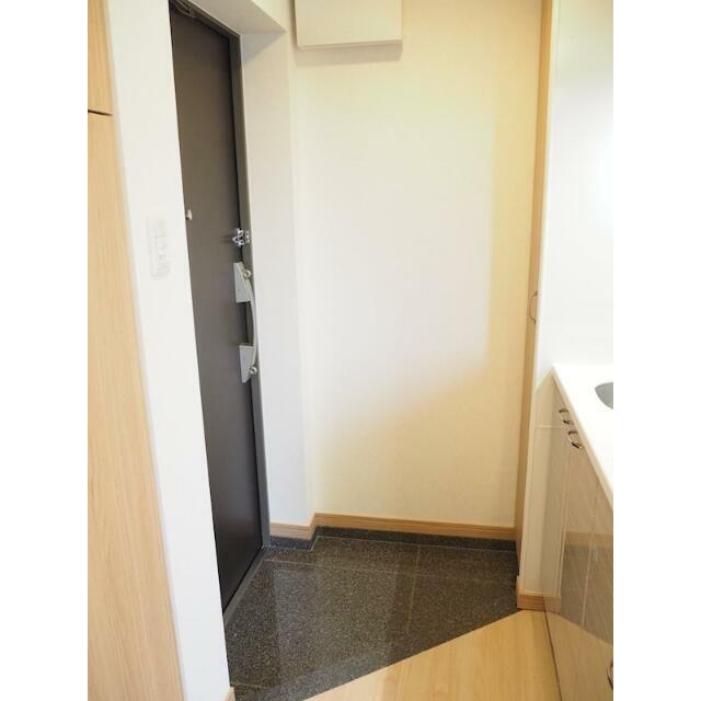 玄関　※参考写真