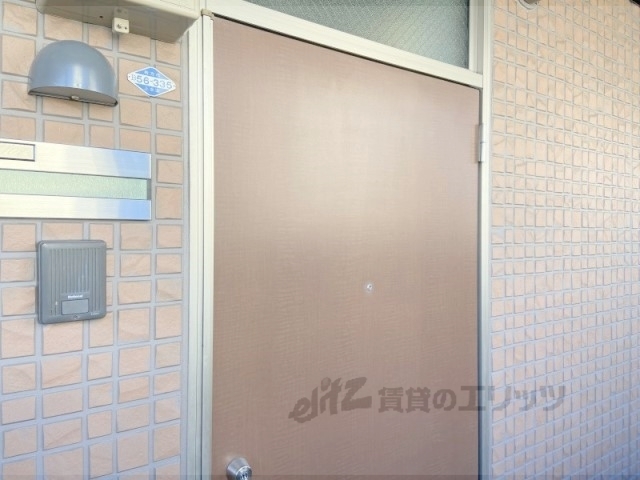 玄関　インターホン