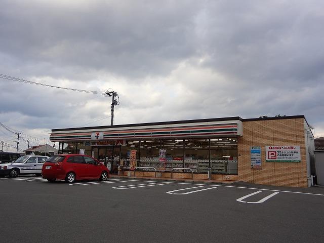 コンビニ　セブン‐イレブン／八幡陣原４丁目店（コンビニ）まで84m