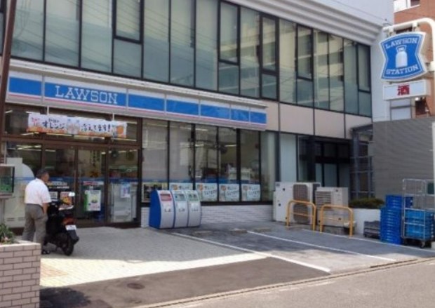 コンビニ　ローソン 国府台駅前店（コンビニ）まで122m