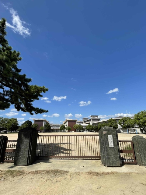 小学校　高砂市立高砂小学校（小学校）まで697m