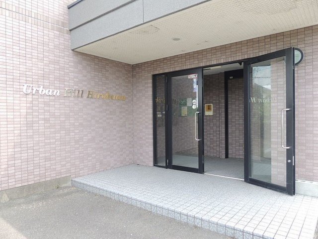 エントランス　ゆとりのあるエントランスです