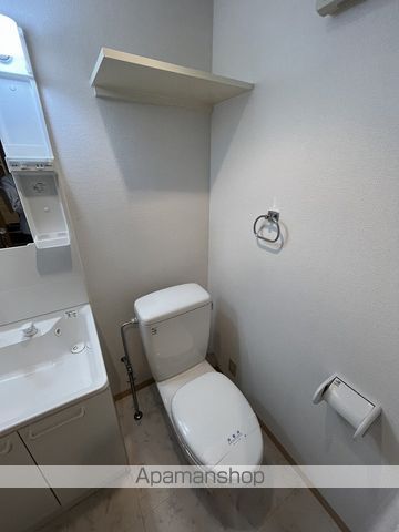 ＪＲ東西線 新福島駅 徒歩2分 10階建 築27年のトイレ写真