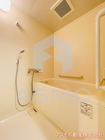 バス・シャワールーム　同マンション別部屋参考写真