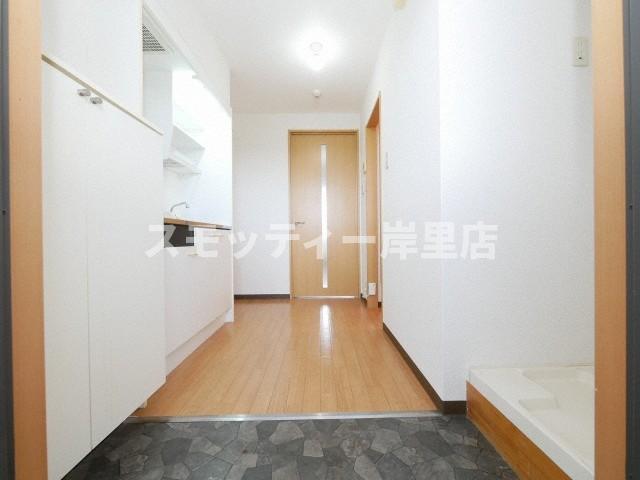 M`PLAZA住吉公園弐番館の玄関写真
