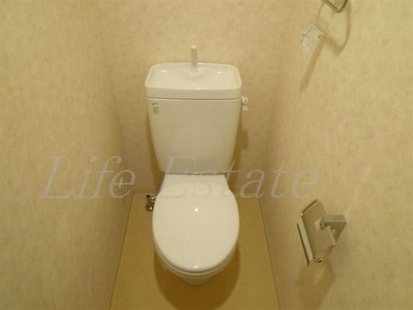 プレサンス心斎橋ザ・スタイルのトイレ写真