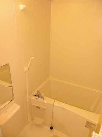 バス・シャワールーム　同建物内・同タイプ参考
