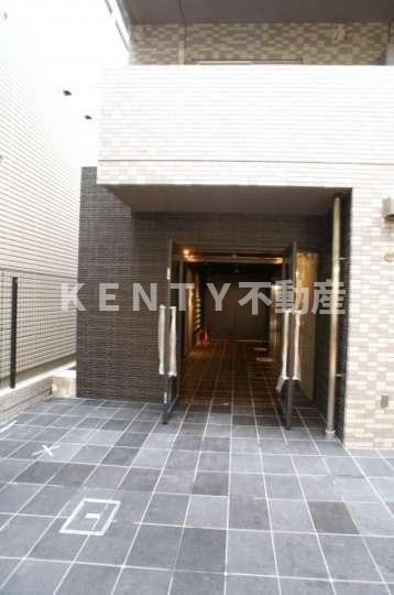 エントランス　建物の内部です