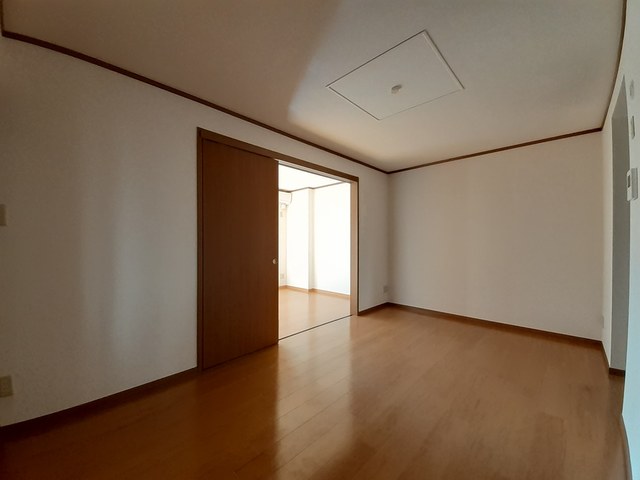 居室・リビング　開放感のあるゆったりとしたお部屋です♪