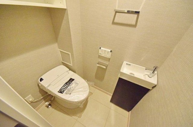 トイレ　※別部屋参考写真
