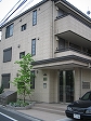 建物外観　閑静な住宅街に佇む