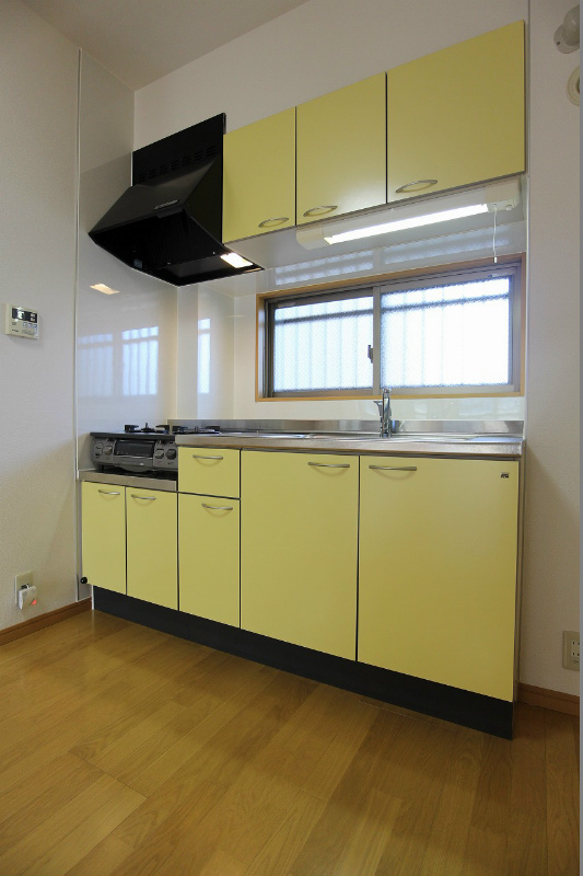 キッチン　窓があるところもうれしいポイントです。