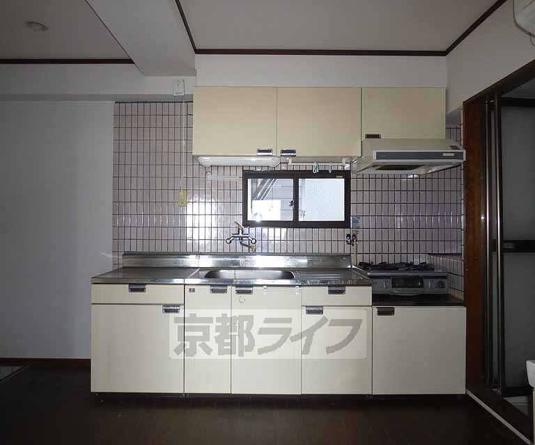 キッチン　キッチンです。