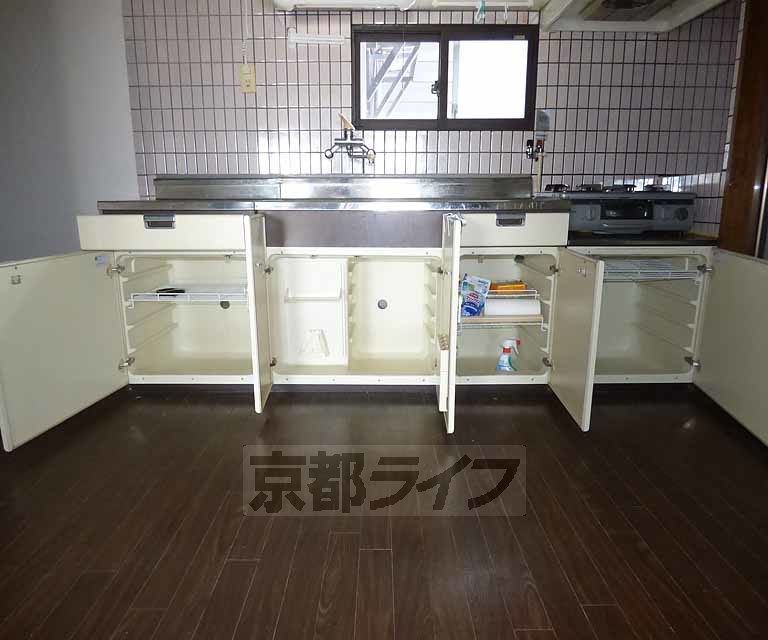 収納　キッチン下収納です。