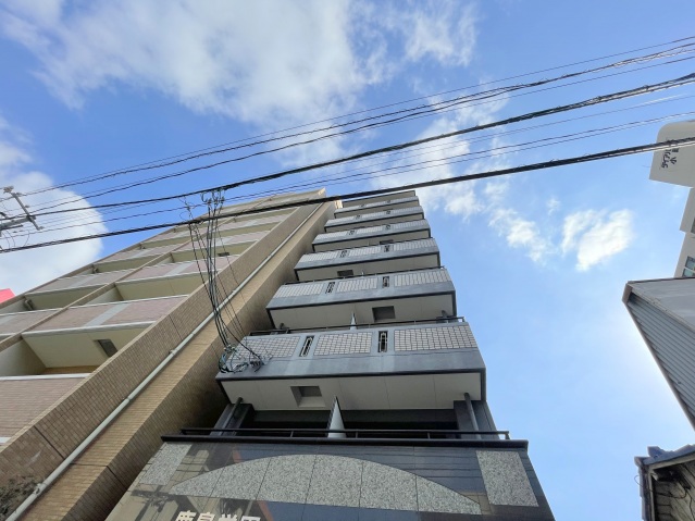 広島市中区小町のマンションの建物外観