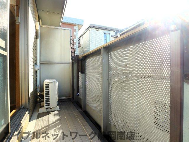 バルコニー　お洗濯にも便利なバルコニー付き