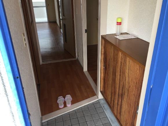 あけぼのマンションの玄関写真