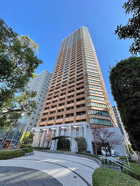 千代田区富士見のマンションの建物外観