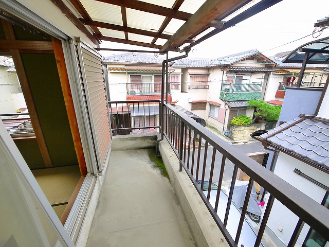 バルコニー　落ち着いた時間を過ごせるバルコニーです