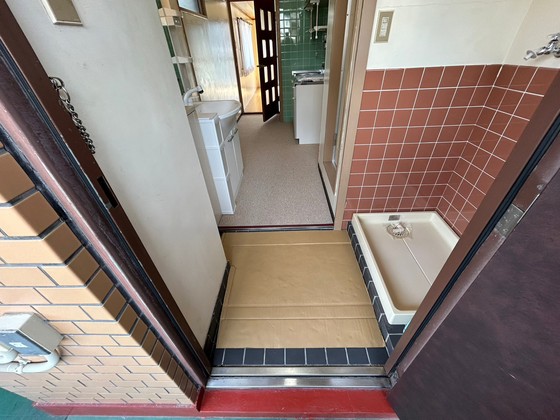 玄関　※別号室のお写真です