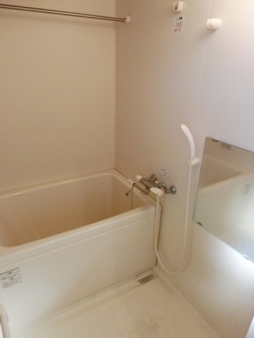 バス・シャワールーム　ゆったり過ごせるお風呂です