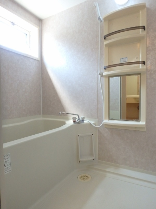 バス・シャワールーム　図面と現状に相違がある場合には現状を優先