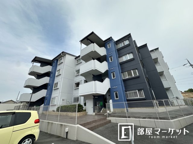 豊田市曙町のマンションの建物外観