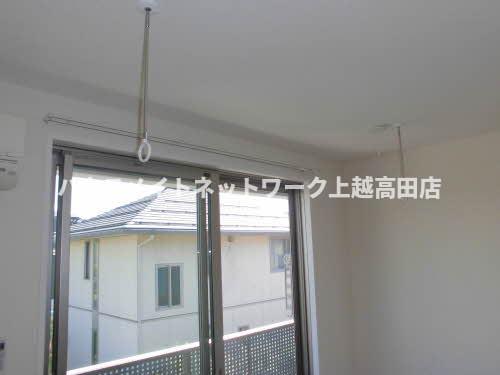 眺望　室内物干し（参考202号室反転室内写真）