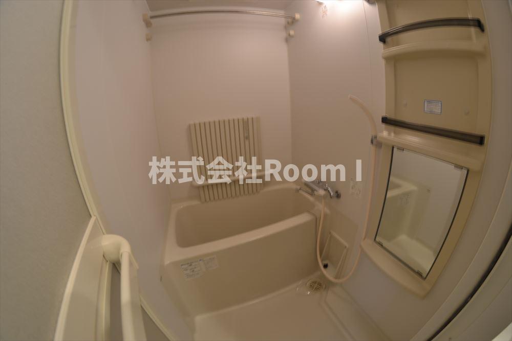 バス・シャワールーム　ゆったり過ごせるお風呂です