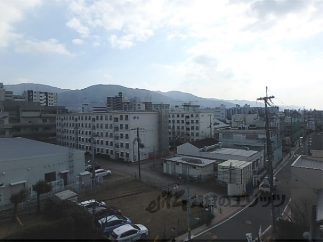 【京都市山科区竹鼻地蔵寺南町のマンションの眺望】