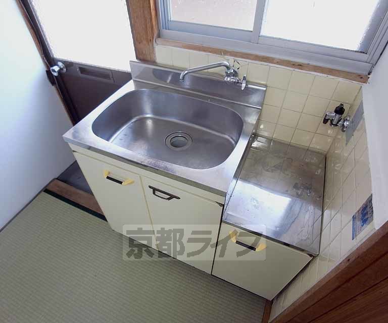 キッチン　シンクが広めです。