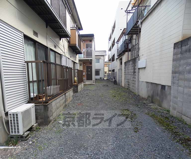 【田和ハイツの庭】