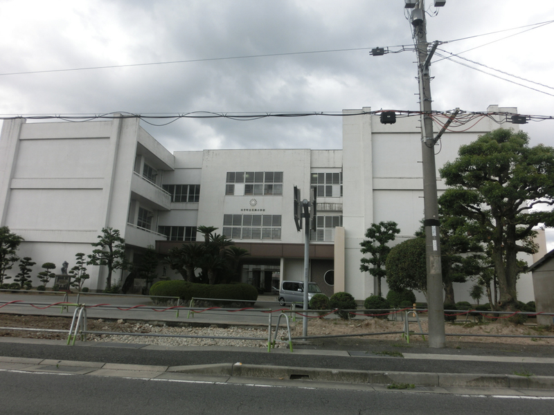 【ブルースカイ山本IIIの小学校】