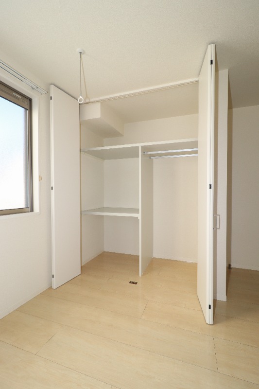 収納　図面と現状に相違がある場合には現状を優先