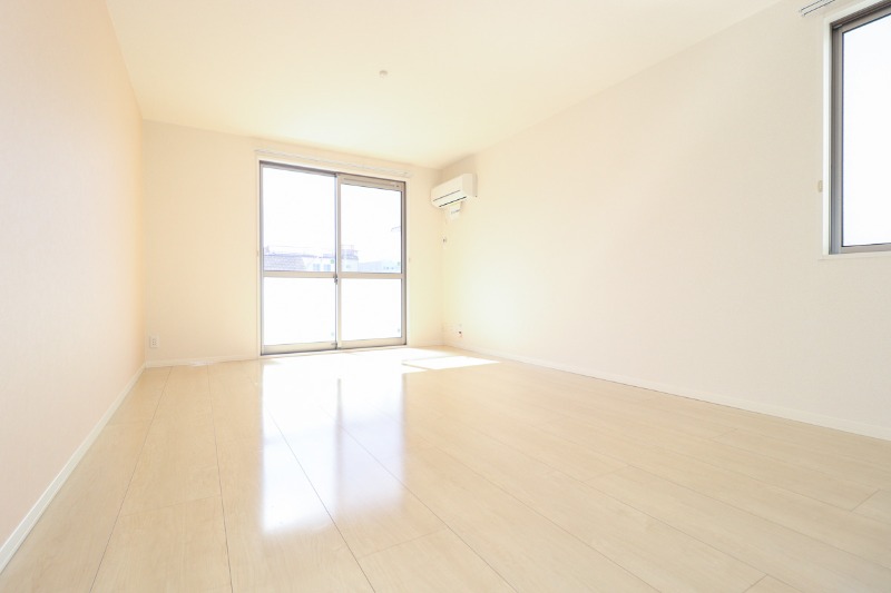 居室・リビング　図面と現状に相違がある場合には現状を優先