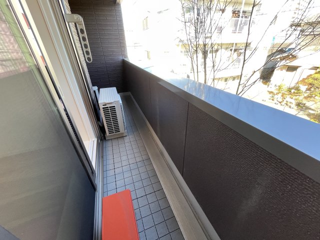 【柏市今谷上町のマンションのバルコニー】