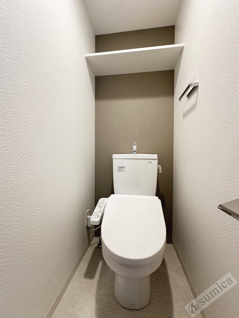 トイレ　温水洗浄便座付き♪♪