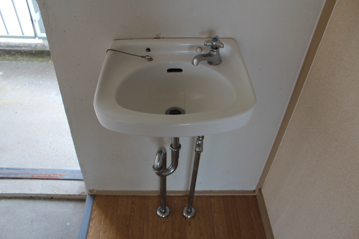 洗面設備　同型202