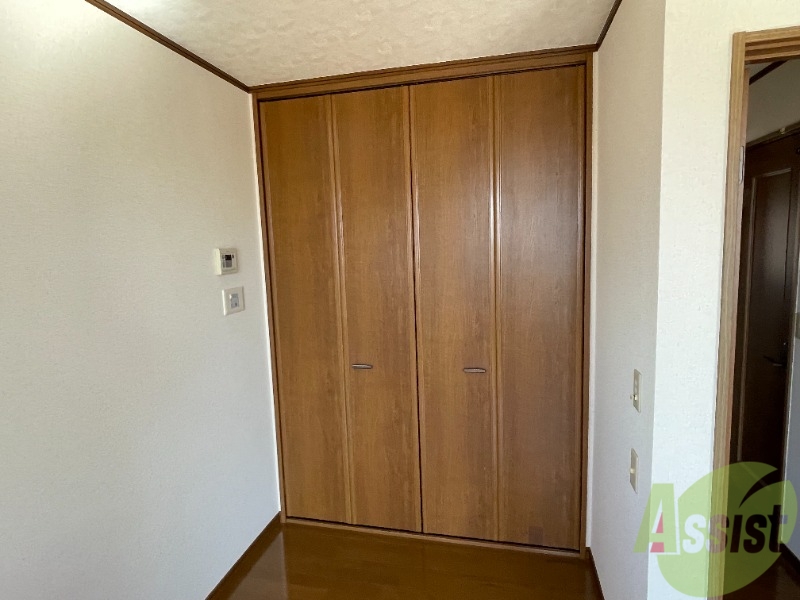 収納　こちらは収納です。中はどうなっているのでしょう。