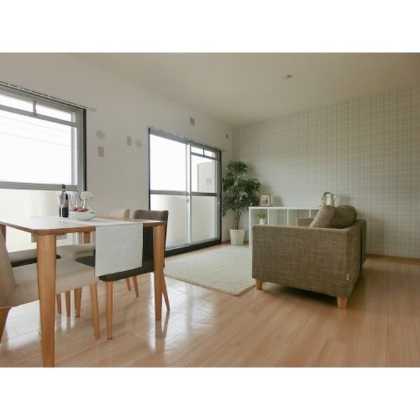 居室・リビング　現況優先です。