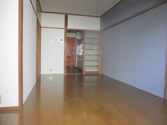 居室・リビング　広々奥行きのある９帖の居室！