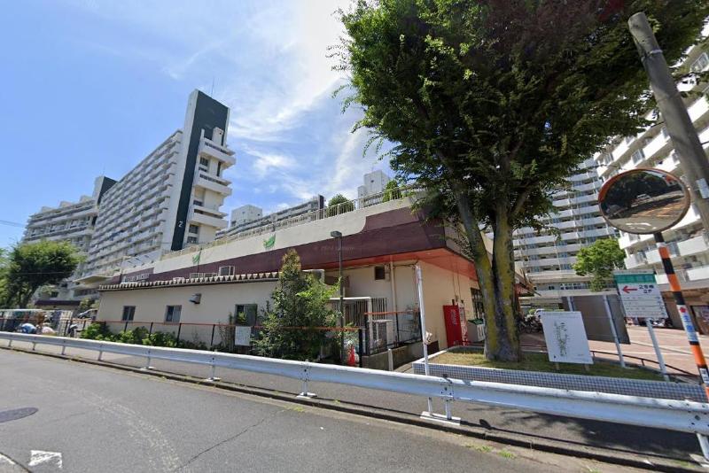 スーパー　トップフレッシュマーケット（スーパー）まで500m