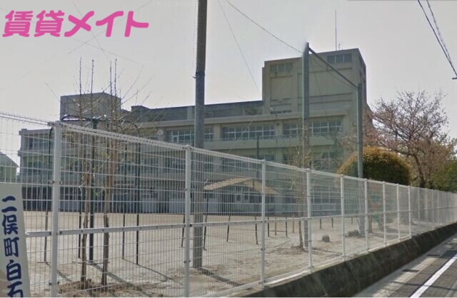 小学校　伊勢市立中島小学校（小学校）まで940m