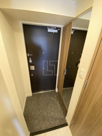 玄関　プレサンス堺筋本町駅前シェル　玄関