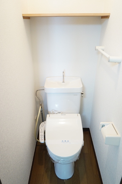 トイレ　トイレは洗浄機能付き※同タイプ参考写真