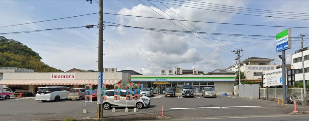 コンビニ　ファミリーマート 鹿児島北インター前店（コンビニ）まで286m
