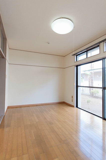 居室・リビング　洋室　※写真は今回募集の部屋とは異なります